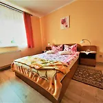 בית אירוח Aga - Komfortowe Z Lazienkami - Aneks Kuchenny - Doskonala Lokalizacja Blisko Centrum - Parking W Cenie Pobytu - Zapraszamy! *