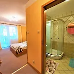 בית אירוח Aga - Komfortowe Z Lazienkami - Aneks Kuchenny - Doskonala Lokalizacja Blisko Centrum - Parking W Cenie Pobytu - Zapraszamy! קרפאז'