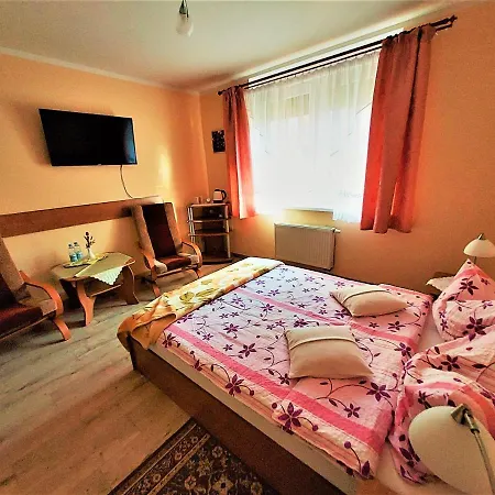 Aga - Komfortowe Z Lazienkami - Aneks Kuchenny - Doskonala Lokalizacja Blisko Centrum - Parking W Cenie Pobytu - Zapraszamy! Habitación en casa particular Karpacz