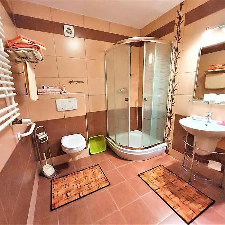 Aga - Komfortowe Z Lazienkami - Aneks Kuchenny - Doskonala Lokalizacja Blisko Centrum - Parking W Cenie Pobytu - Zapraszamy! Privatunterkunft Karpacz