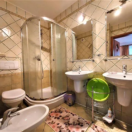 Aga - Komfortowe Z Lazienkami - Aneks Kuchenny - Doskonala Lokalizacja Blisko Centrum - Parking W Cenie Pobytu - Zapraszamy!