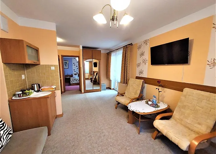 Aga - Komfortowe Z Lazienkami - Aneks Kuchenny - Doskonala Lokalizacja Blisko Centrum - Parking W Cenie Pobytu - Zapraszamy! Accommodatie bij particulieren *