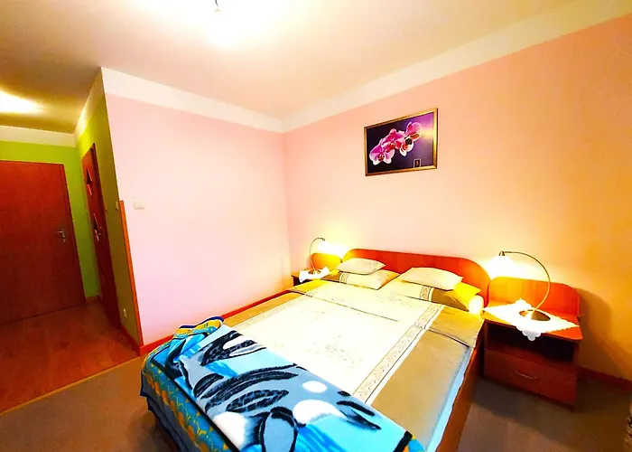 Aga - Komfortowe Z Lazienkami - Aneks Kuchenny - Doskonala Lokalizacja Blisko Centrum - Parking W Cenie Pobytu - Zapraszamy! Accommodatie bij particulieren *